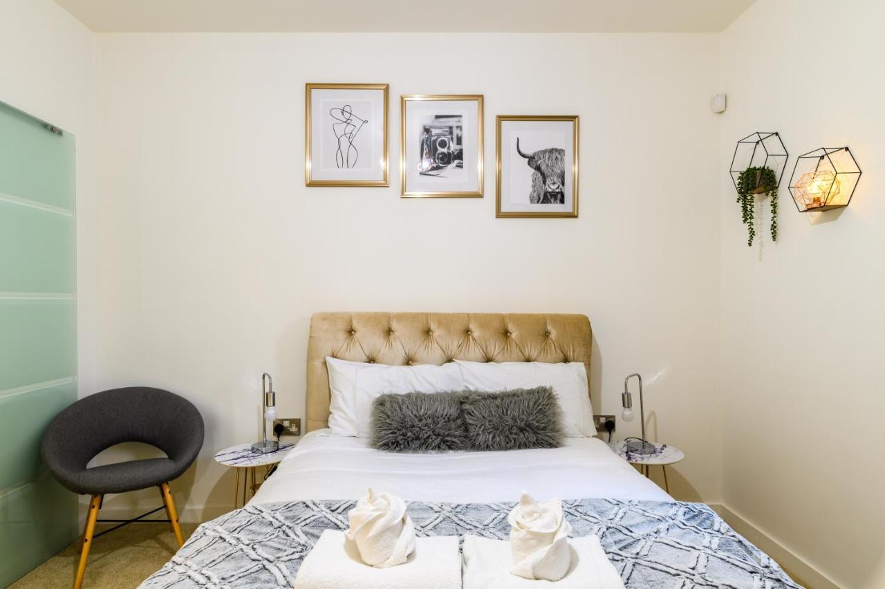Comfy & Homely 2Bed Apartment - 5 Star Location Manchester Exterior photo
